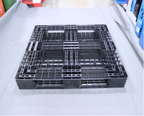 為什么出口塑料托盤是黑色的，你想過么？