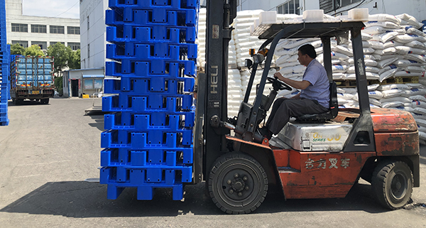 OMG~塑料托盤的價格原來還可以這樣劃分！